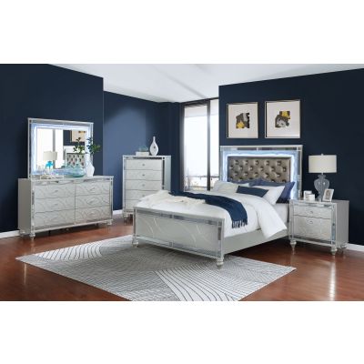 Gunnison 5-piece Queen Bedroom Set Silver Metallic