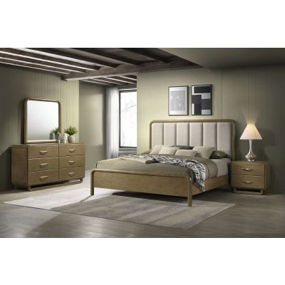 Amsbury 4-piece California King Bedroom Set Nutmeg